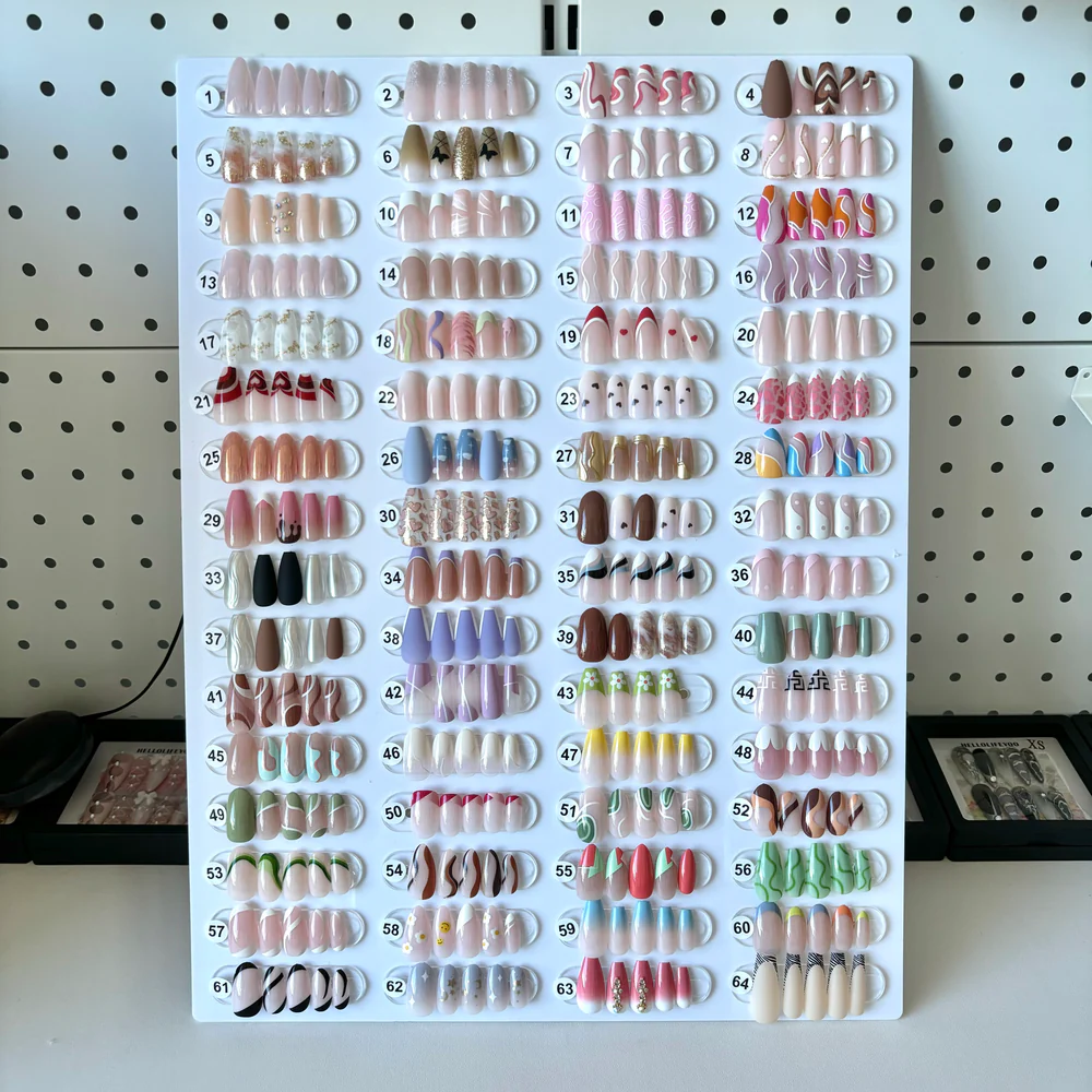 NAILS & JEWELRY MYSTERY BALLS - Image 2